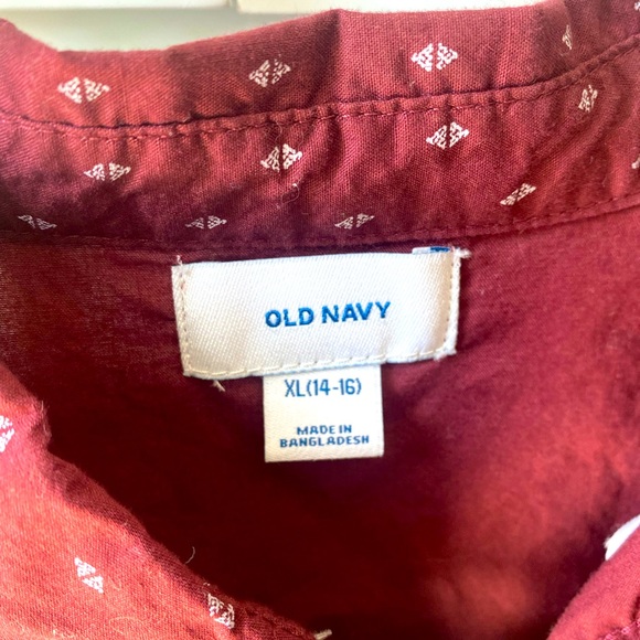 Old Navy Youth Boys (XL) Short Sleeve Button Down Shirt - Picture 3 of 3